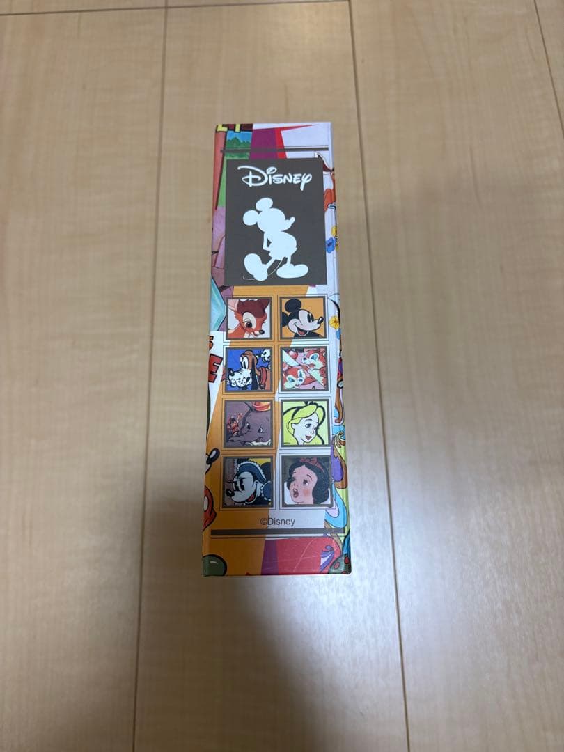 ディズニー ピンバッジ UNIQLO ポスターコレクション ユニクロ - メルカリ