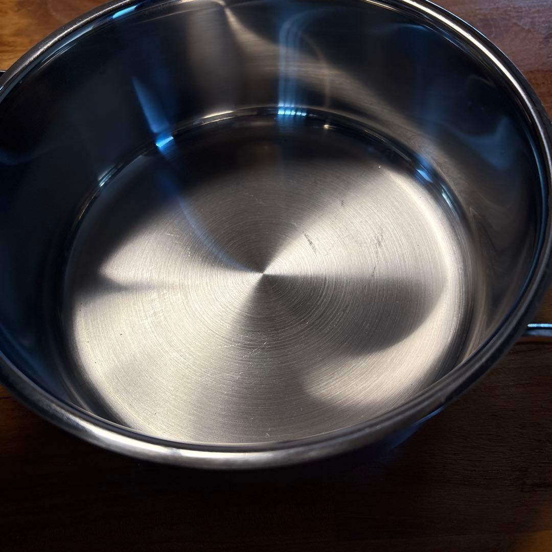 新品RÖSLE ステンレススチール 両手鍋 蓋付き