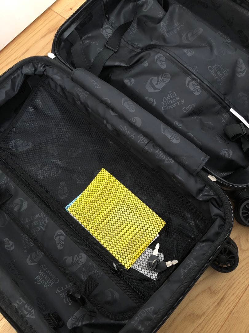 ☆NANA様専用 Acid Black Cherry キャリーケース - メルカリ