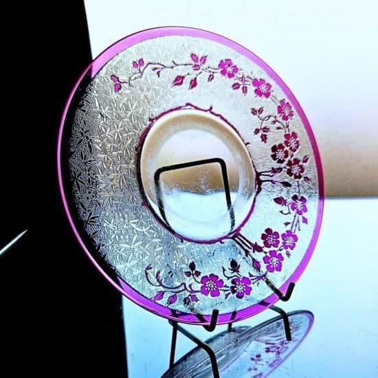 花のオールドバカラ エグランチエのプレート【1916年】