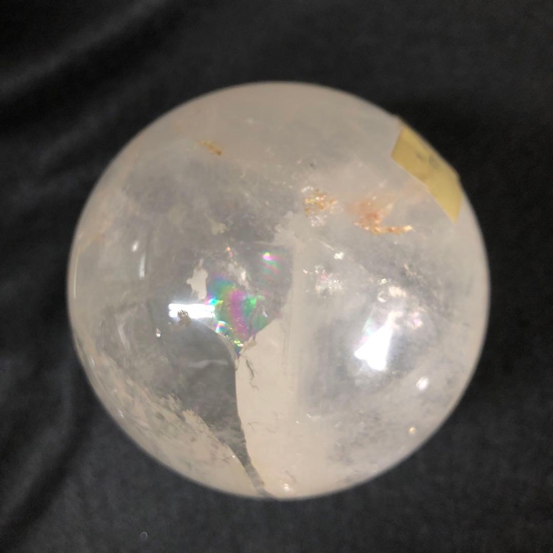 虹入り　　丸玉 天然水晶　内包結晶　約8センチ