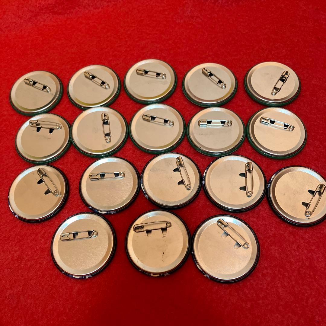 KnightA 騎士A 缶バッジ しゆん 2種18個 - メルカリ