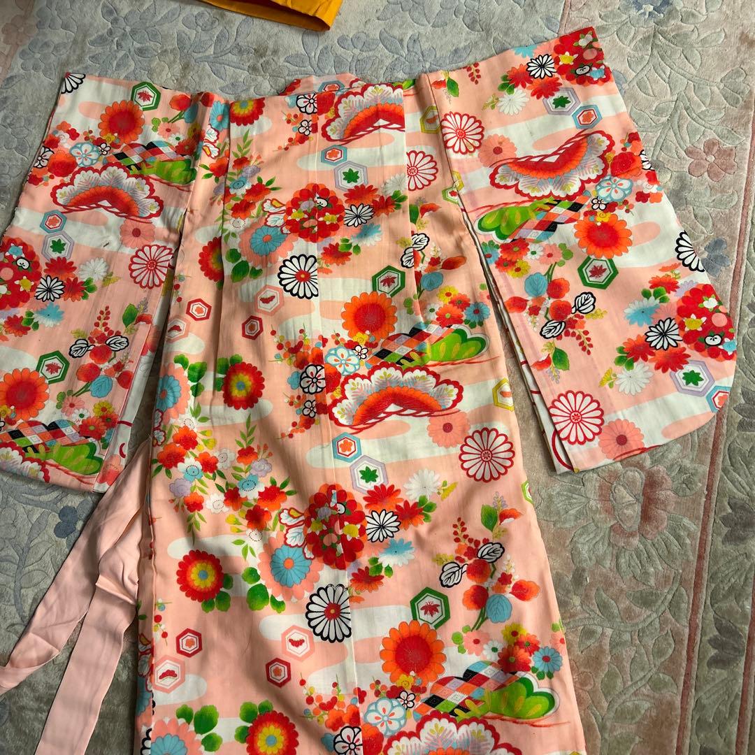 七五三用 赤とピンクの花柄和服
