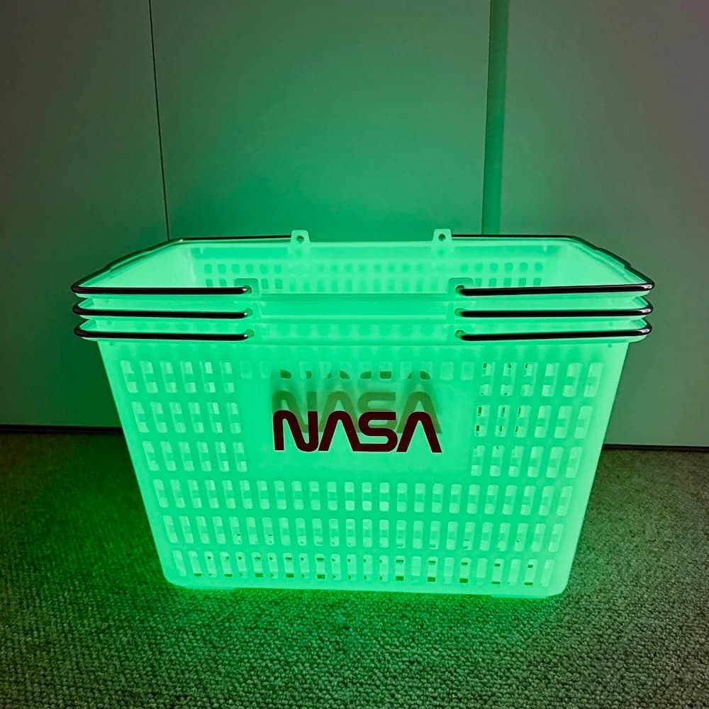 蓄光 × NASA。ずるいショッピングバスケット。 アメリカ業務用 暗闇で光る！