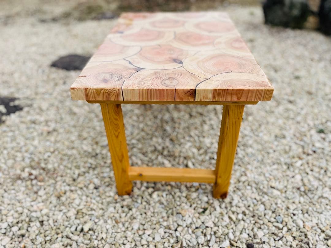 杉とヒノキのサイドテーブル／レジン仕上げ(表面) ローテーブル