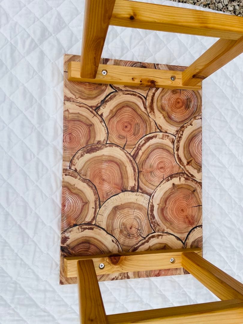 杉とヒノキのサイドテーブル／レジン仕上げ(表面) ローテーブル