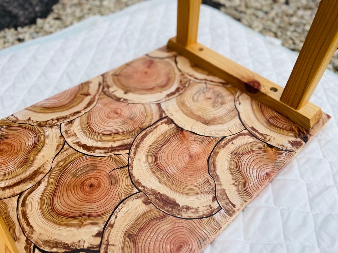 杉とヒノキのサイドテーブル／レジン仕上げ(表面) ローテーブル