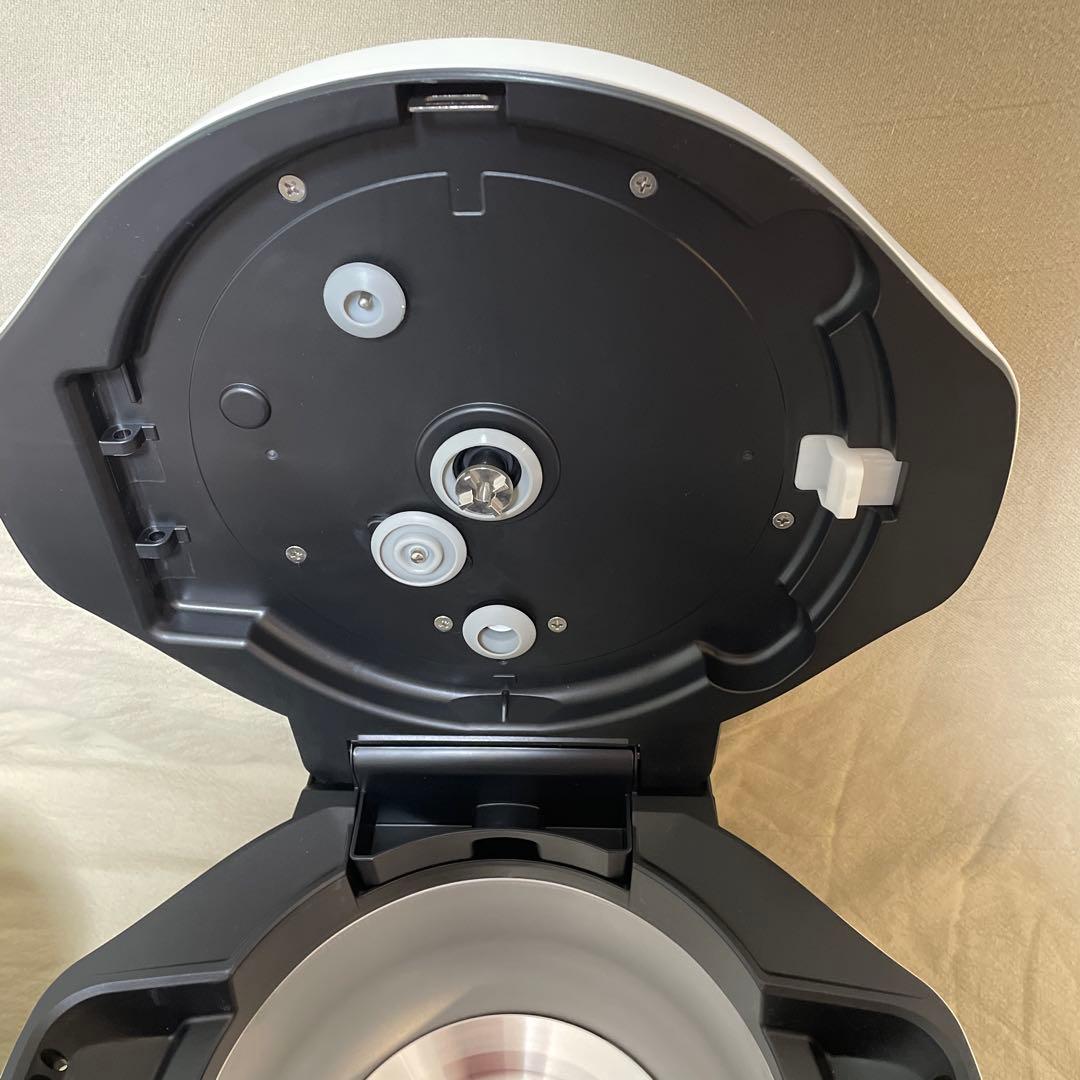 美品　ホットクック KN-HW24G-W 2.4L ヘルシオ　ホワイト　白