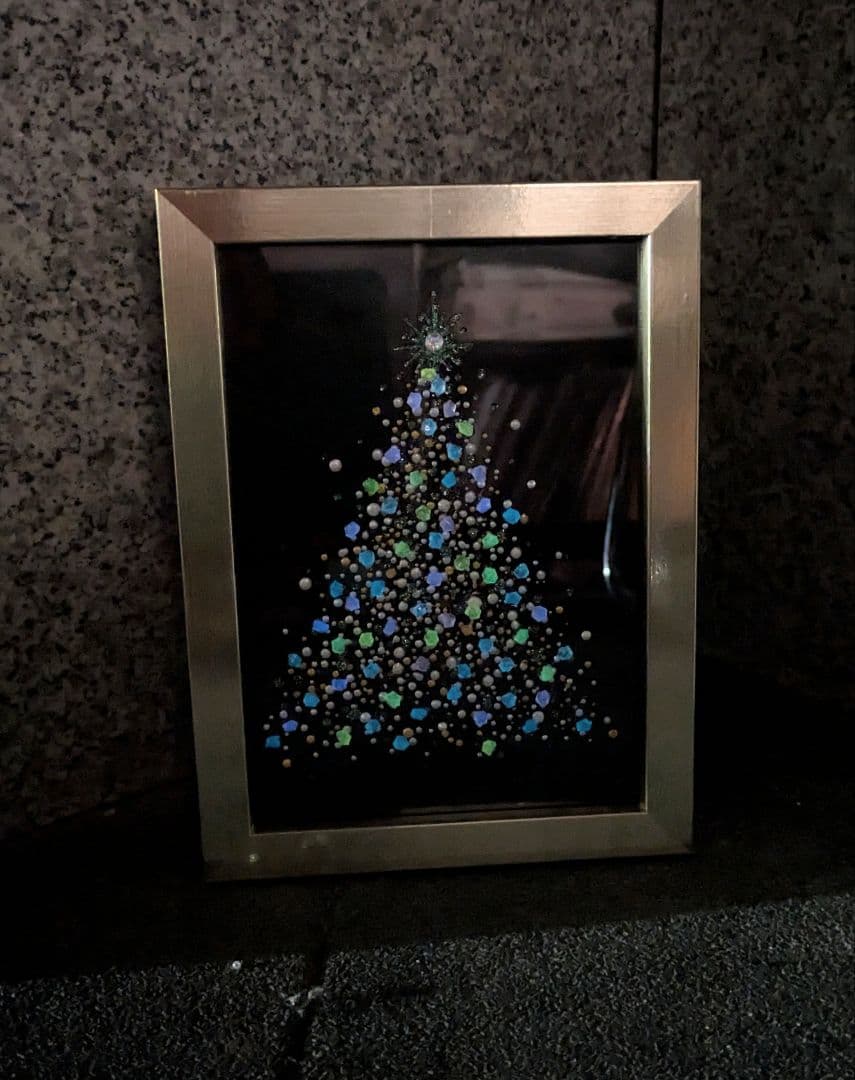クリスマスツリー①　発光石　ガラス絵の具　ジャムイスト