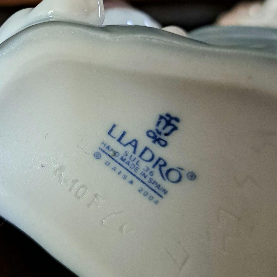 リヤドロ　LLADRO 「いたずらしないで」