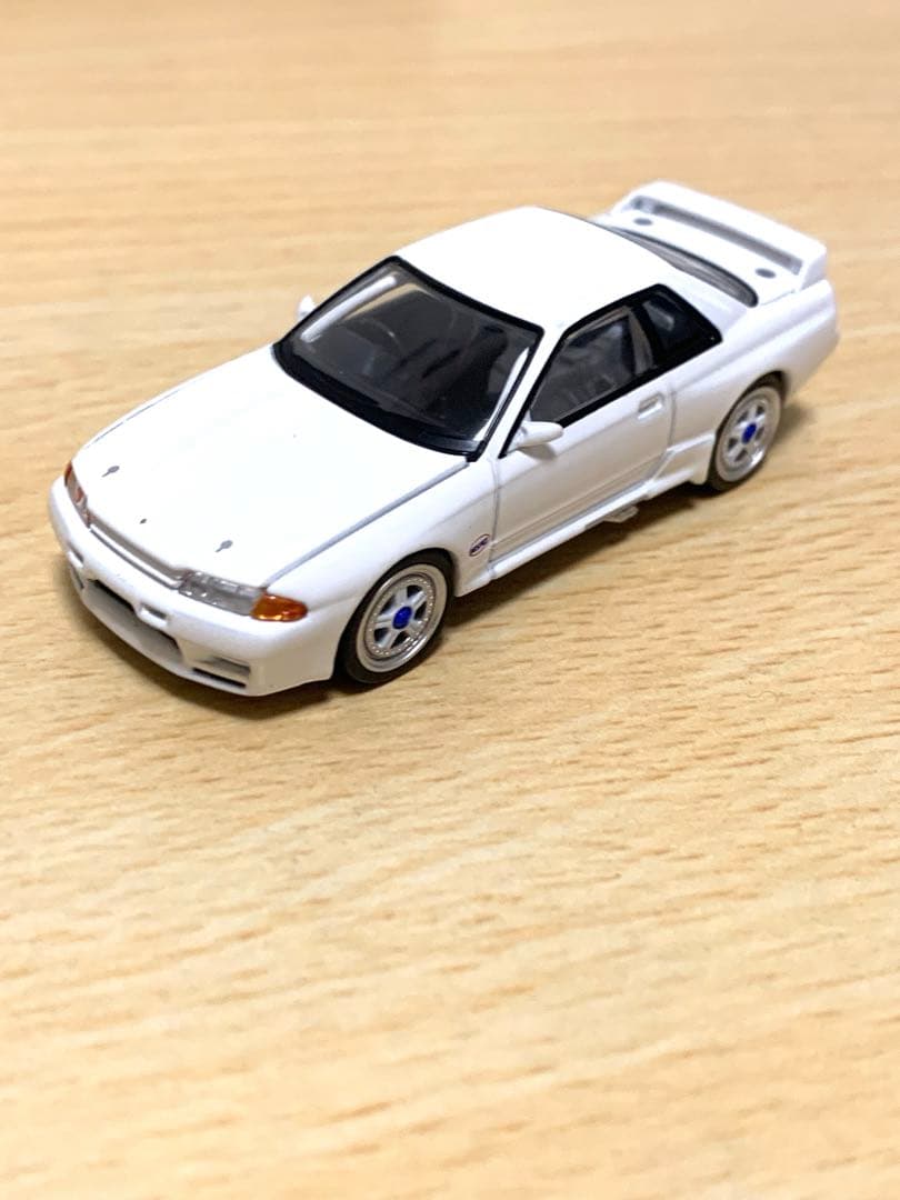 限定品】GT-R (R32) ホワイト トミカリミテッドヴィンテージ NEO