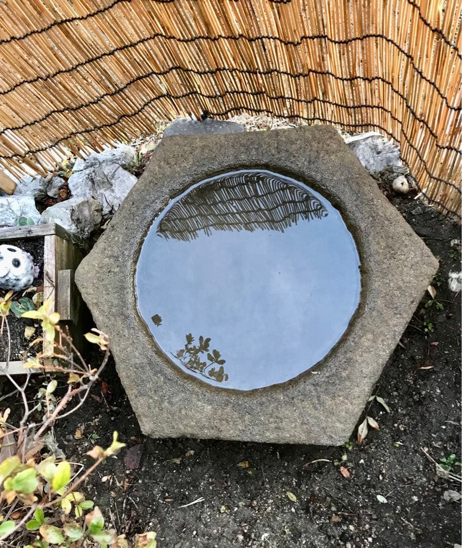 天然自然石・六角見立て水鉢・蹲】庭石オブジェ置物箱庭ガーデニング