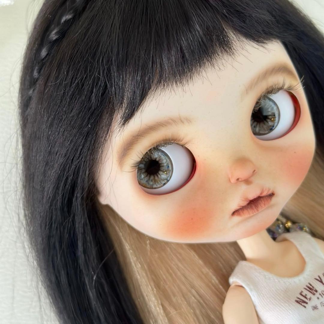 カスタムブライス 海外作家様 欧米ガール モデルちゃん 濃メイク 惹か