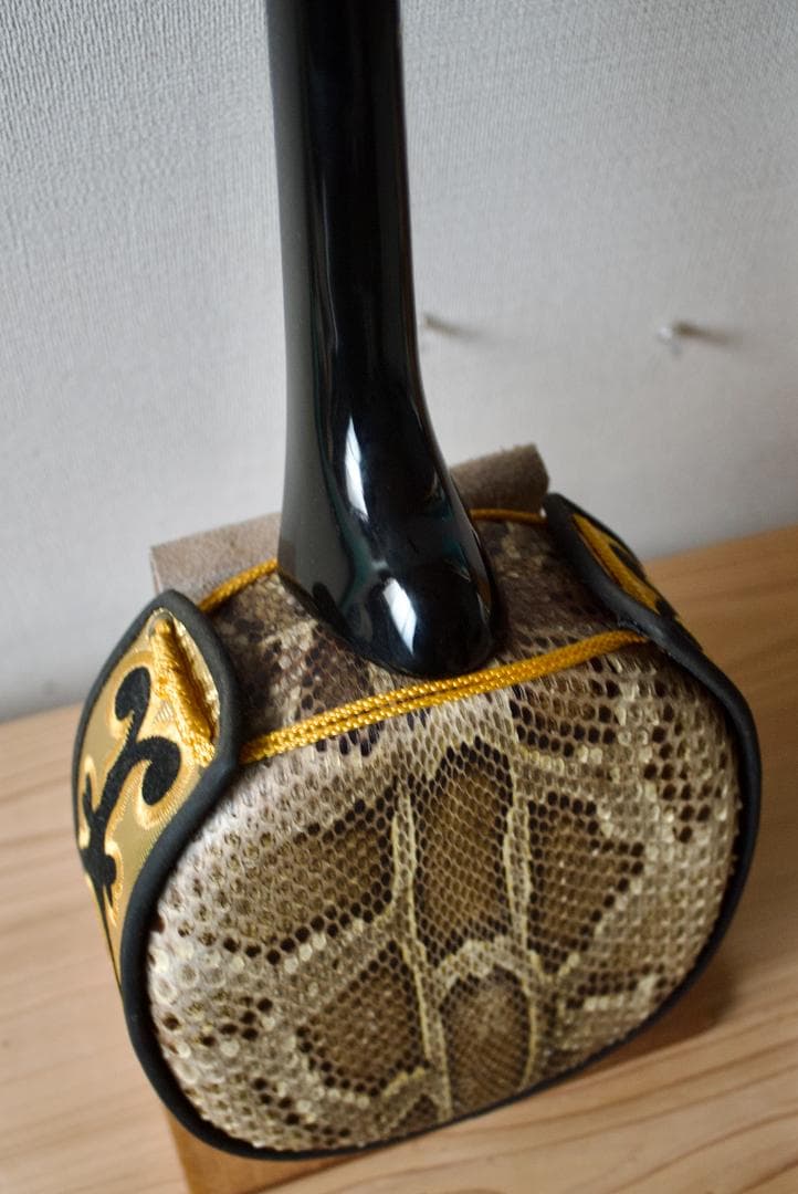 三線 沖縄 本皮強化張り ソフトケース付 初心者 三味線 送料込み