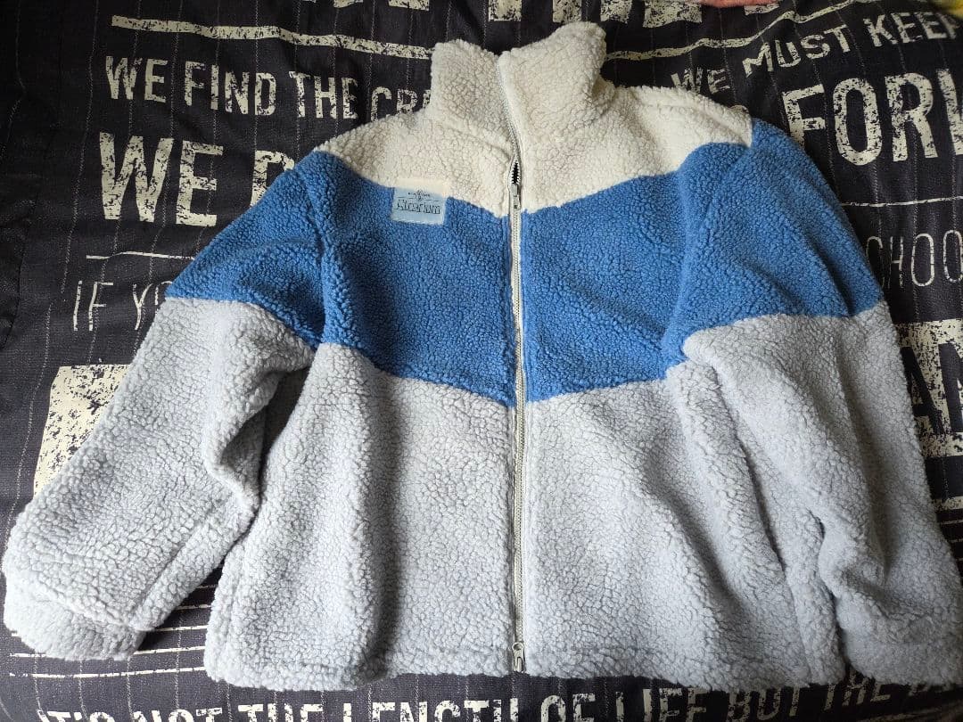 Etrarium ボアブルゾン ホワイト/ブルー