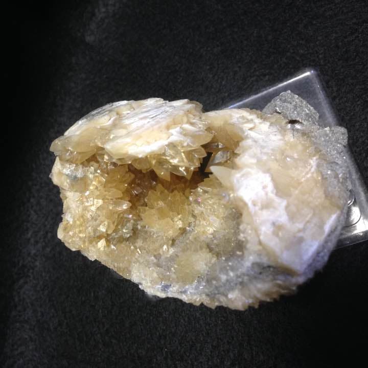 天然石:カルサイト「イエロー」