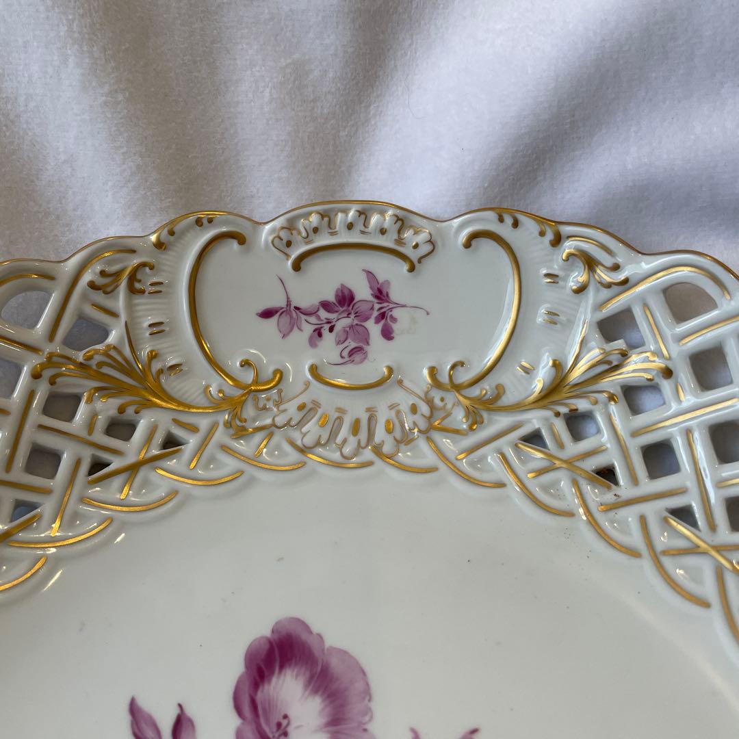 マイセン　パープルピンク　花柄のレース状皿