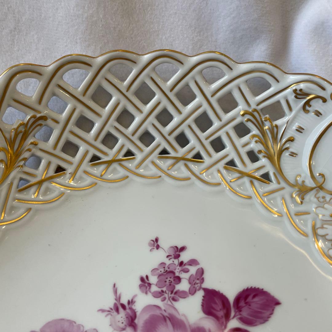 マイセン　パープルピンク　花柄のレース状皿