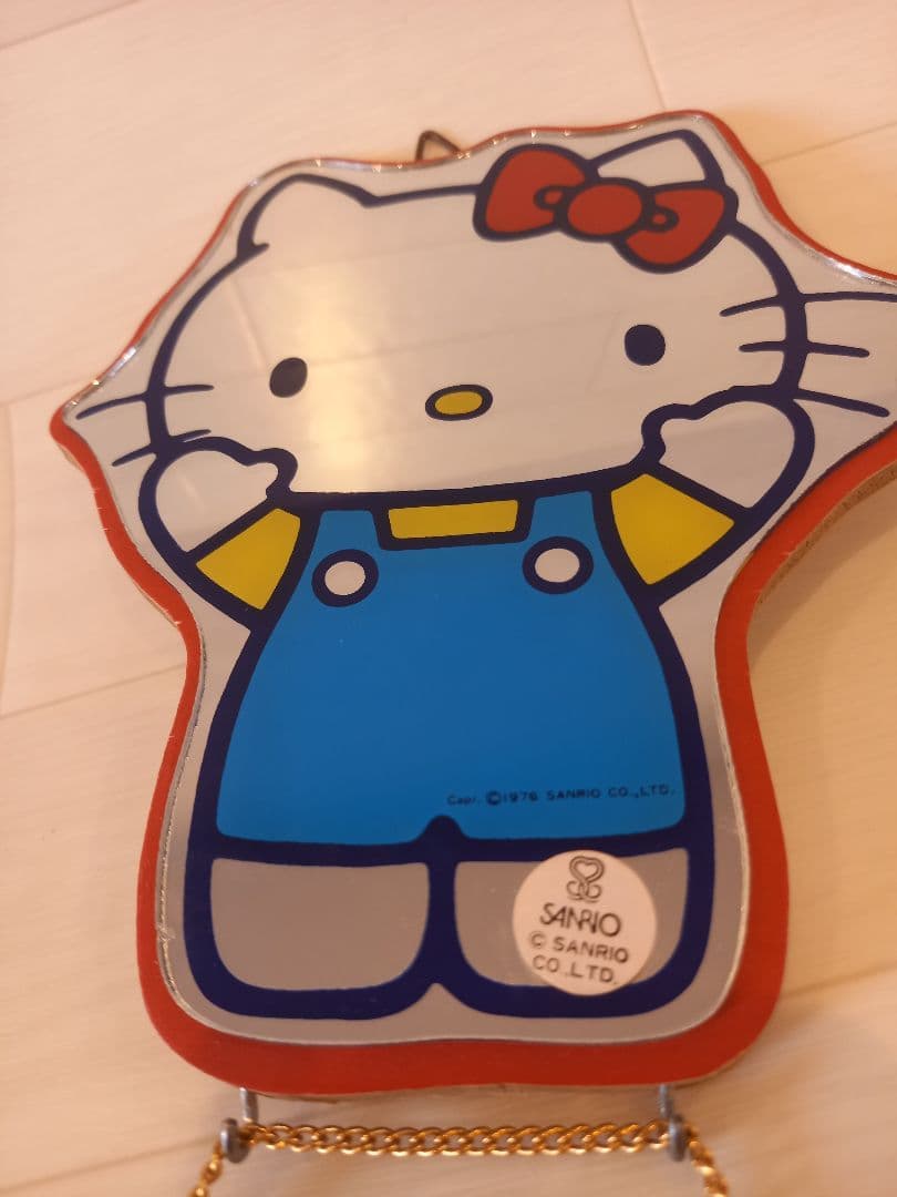 激レア　ハローキティ　ミラー　壁掛け　1976年　レトロ　旧ロゴ　パブミラー