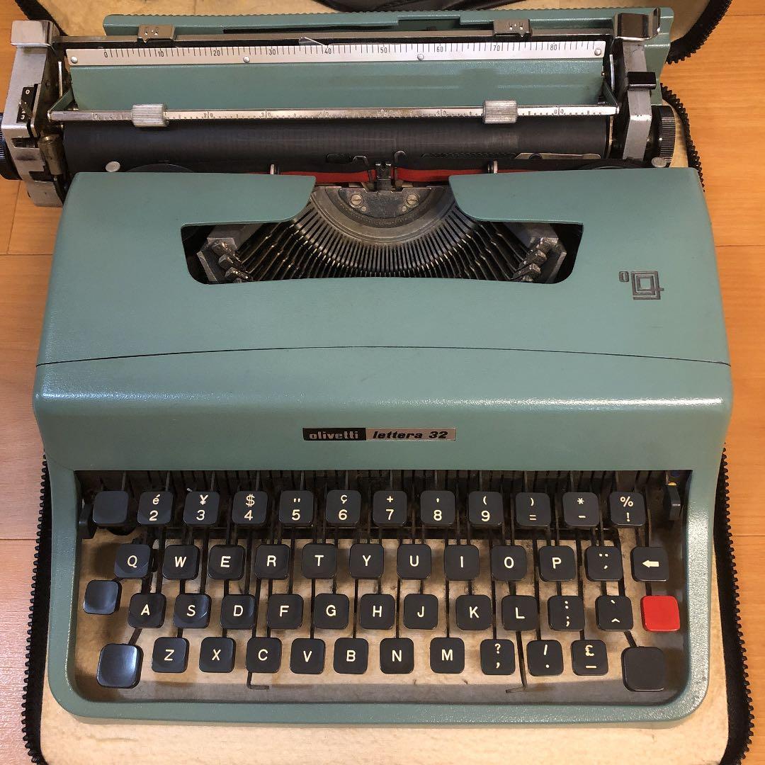 OLIVETTI LETTERA32 オリベッティレッテラ32タイプライター