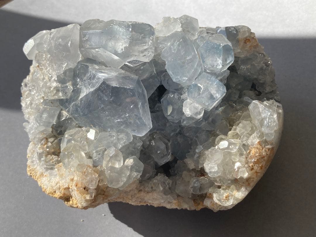 セレスタイト　原石　虹入　天然石　特大♡ キラキラつやつや