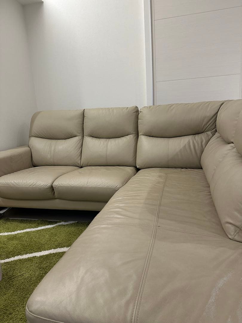 ベージュ レザー L字型ソファ 2人掛け