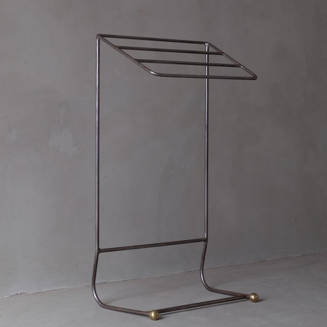 無垢鉄と真鍮のスタンド型タオル掛け　タオルハンガー インダストリアル 古道具