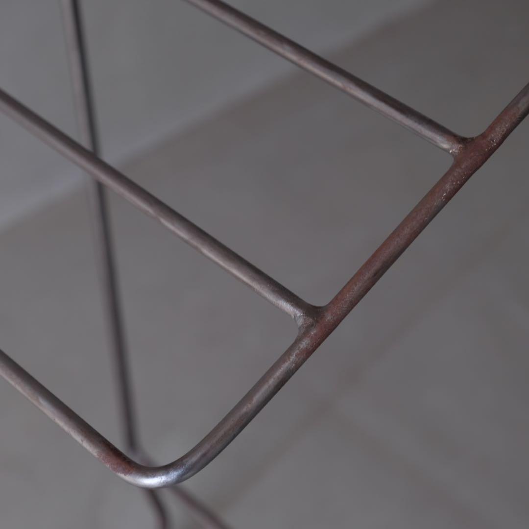 無垢鉄と真鍮のスタンド型タオル掛け　タオルハンガー インダストリアル 古道具