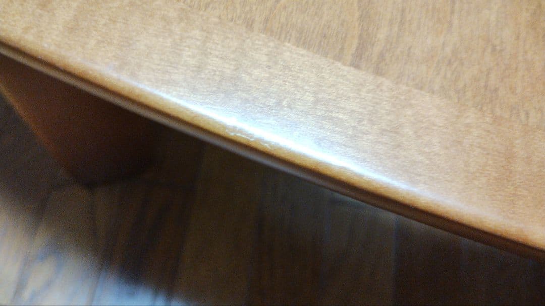 MARUNIのラウンドテーブル