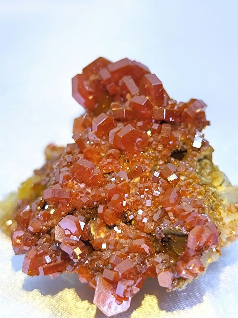 高品質　モロッコ産　バナディナイト　40.8g　バナジナイト　原石　標本　①