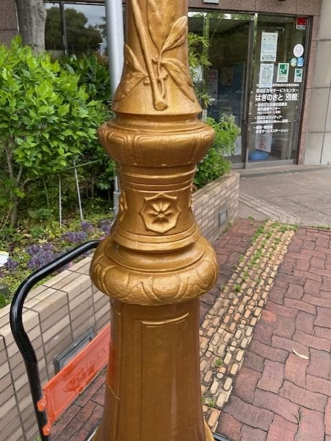 ゴールド装飾水栓柱