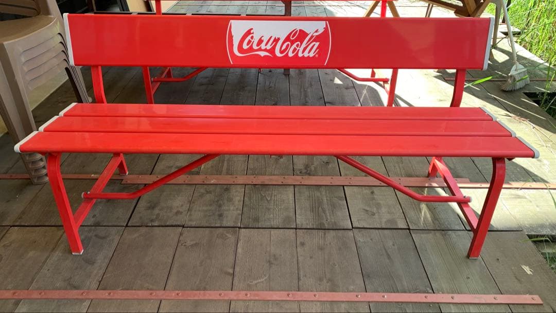 Coca-Cola ベンチ3台