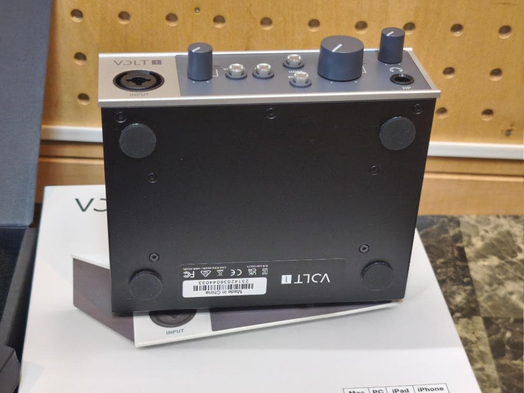 ☆彡UNIVERSAL AUDIO　VOLT 1 オーディオインターフェイス