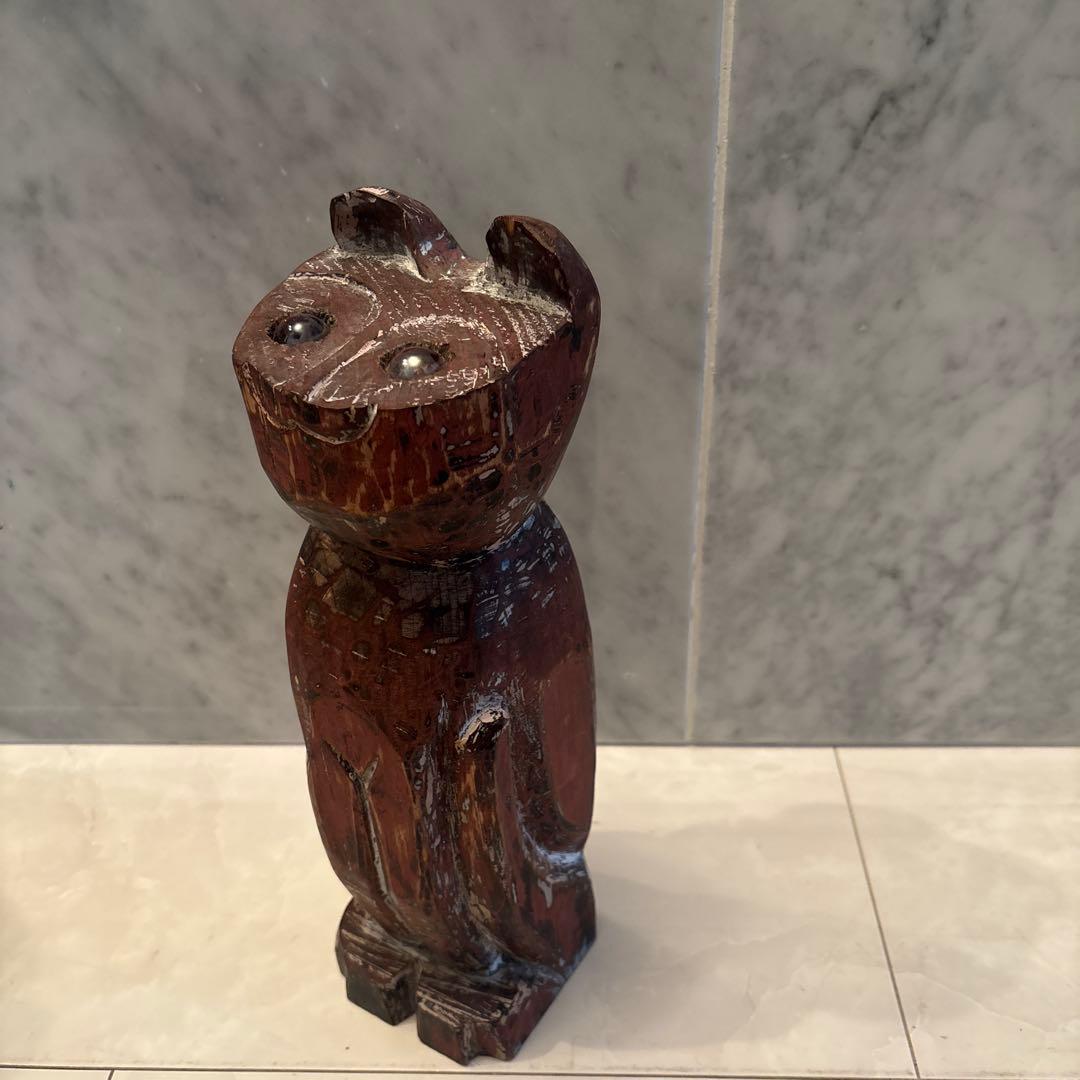 ヴィンテージ　雰囲気抜群の猫の一刀彫彫刻オブジェ