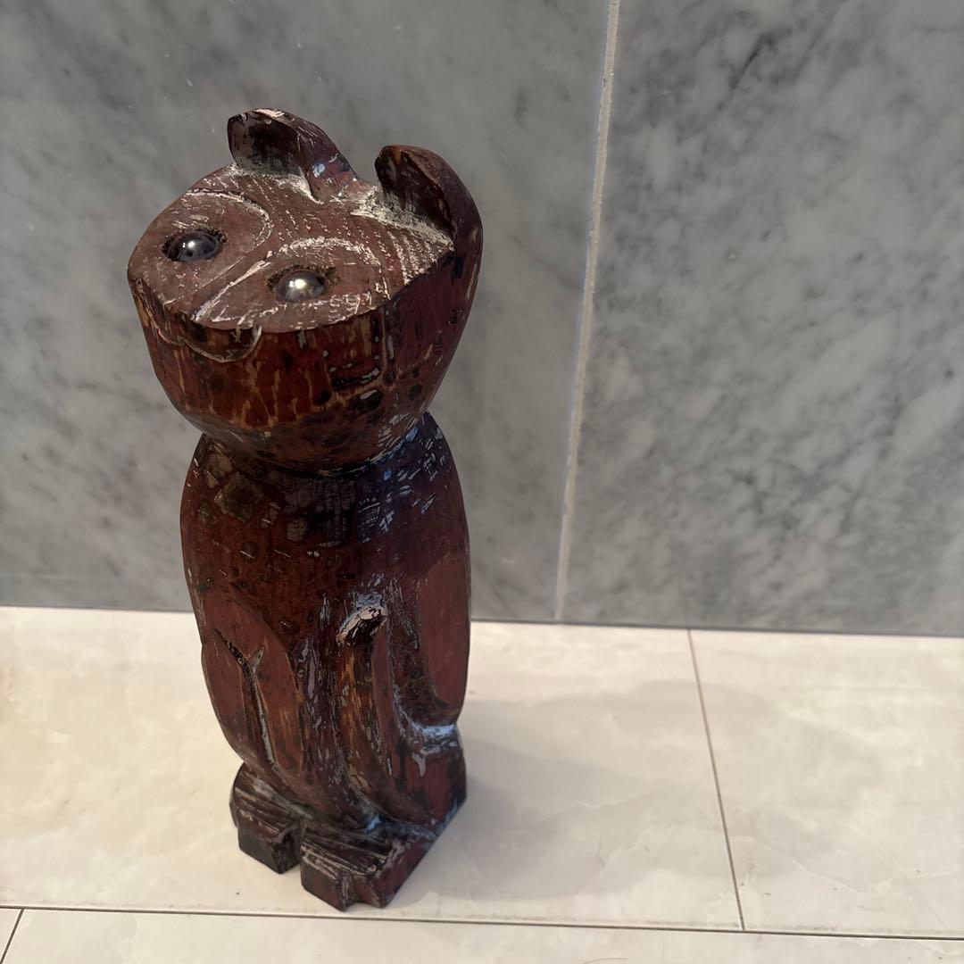 ヴィンテージ　雰囲気抜群の猫の一刀彫彫刻オブジェ