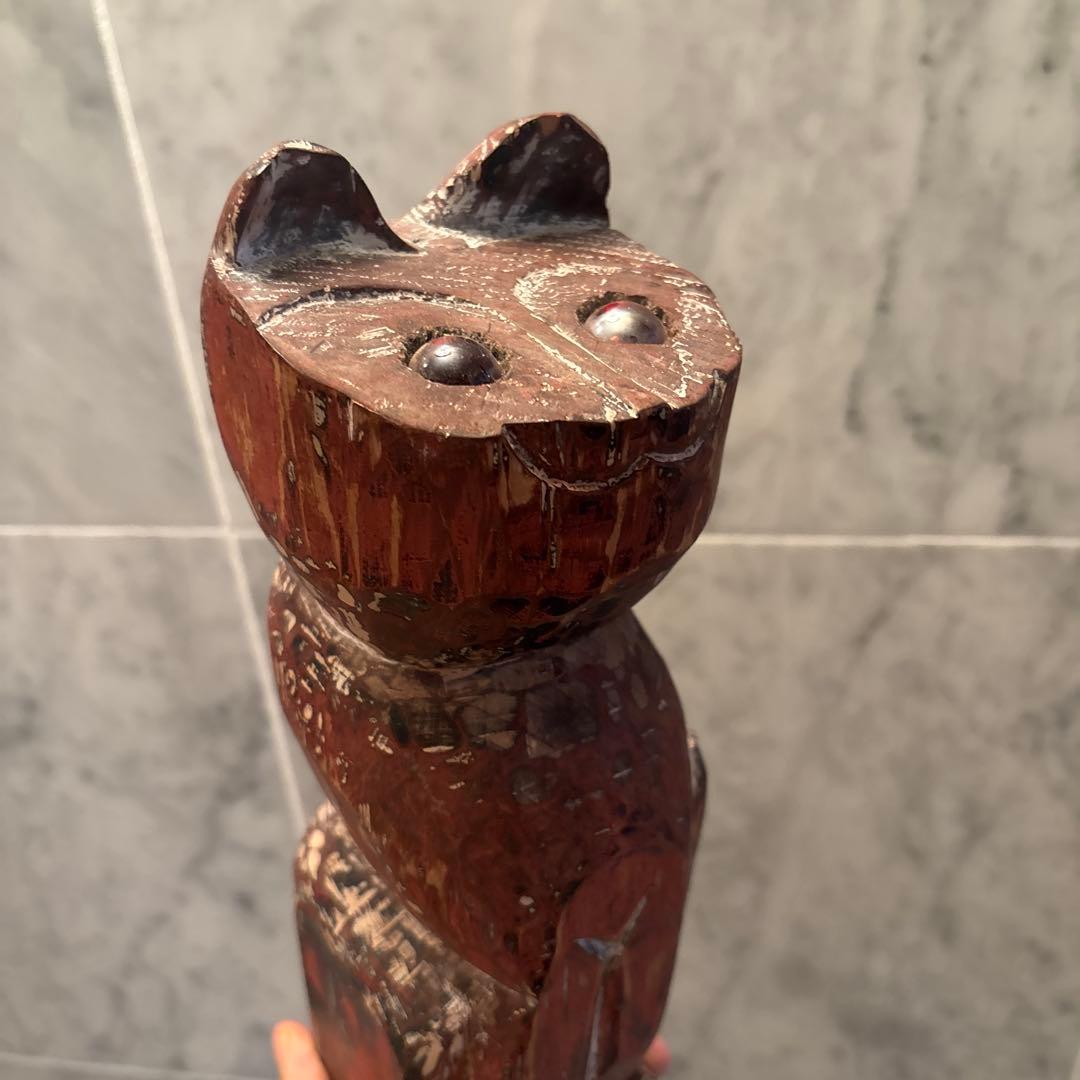 ヴィンテージ　雰囲気抜群の猫の一刀彫彫刻オブジェ