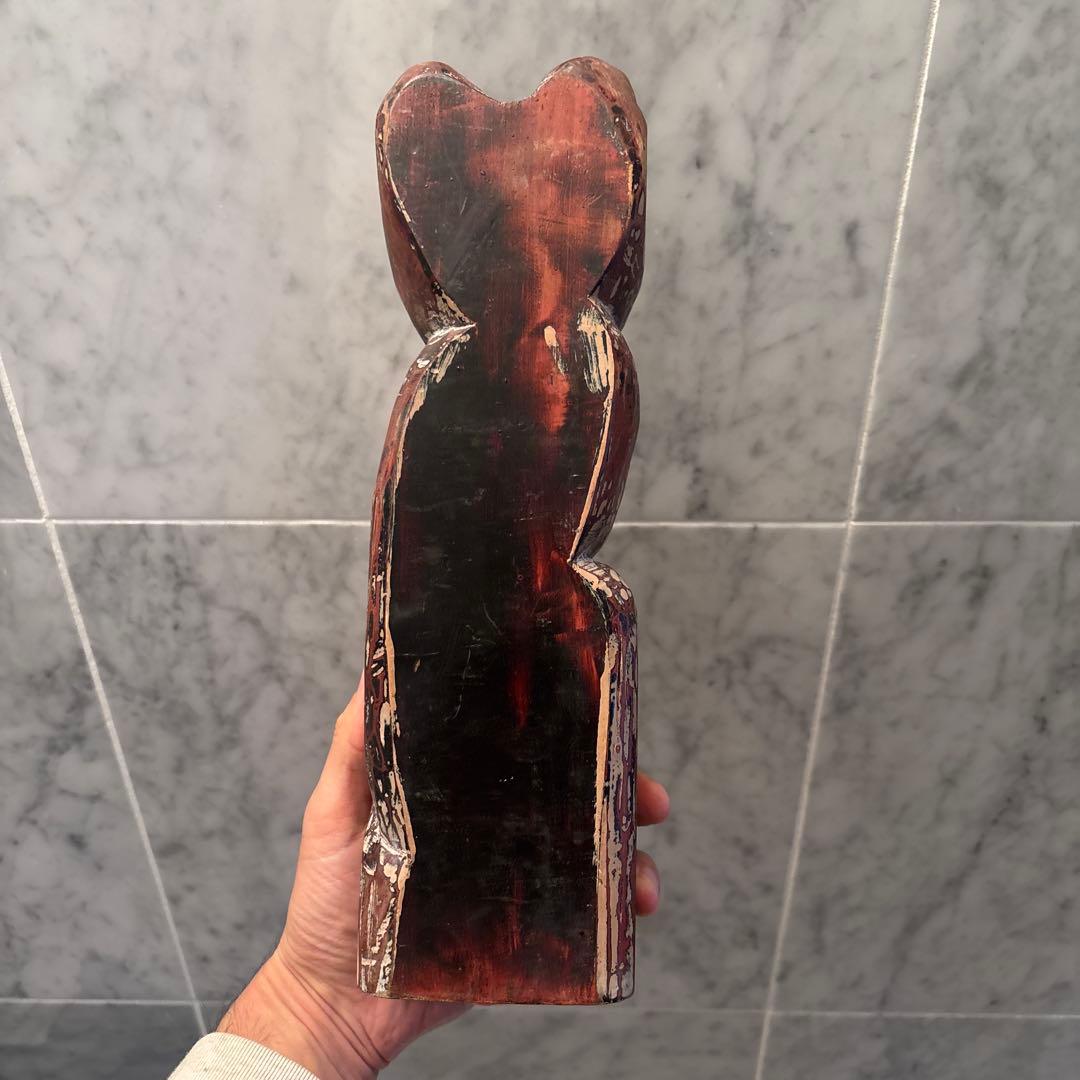 ヴィンテージ　雰囲気抜群の猫の一刀彫彫刻オブジェ