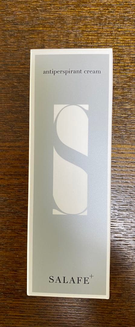 withCOSME サラフェ　制汗クリーム　日焼け止め　フェースパウダー　3点