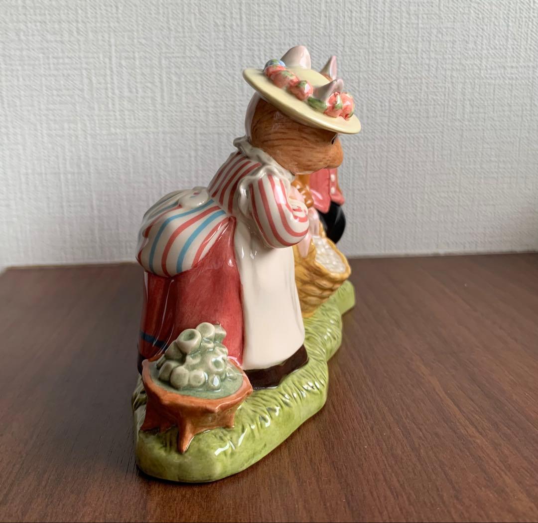 ブランブリーヘッジ きのこ取りへ出発 フィギュリン 置物 - メルカリ