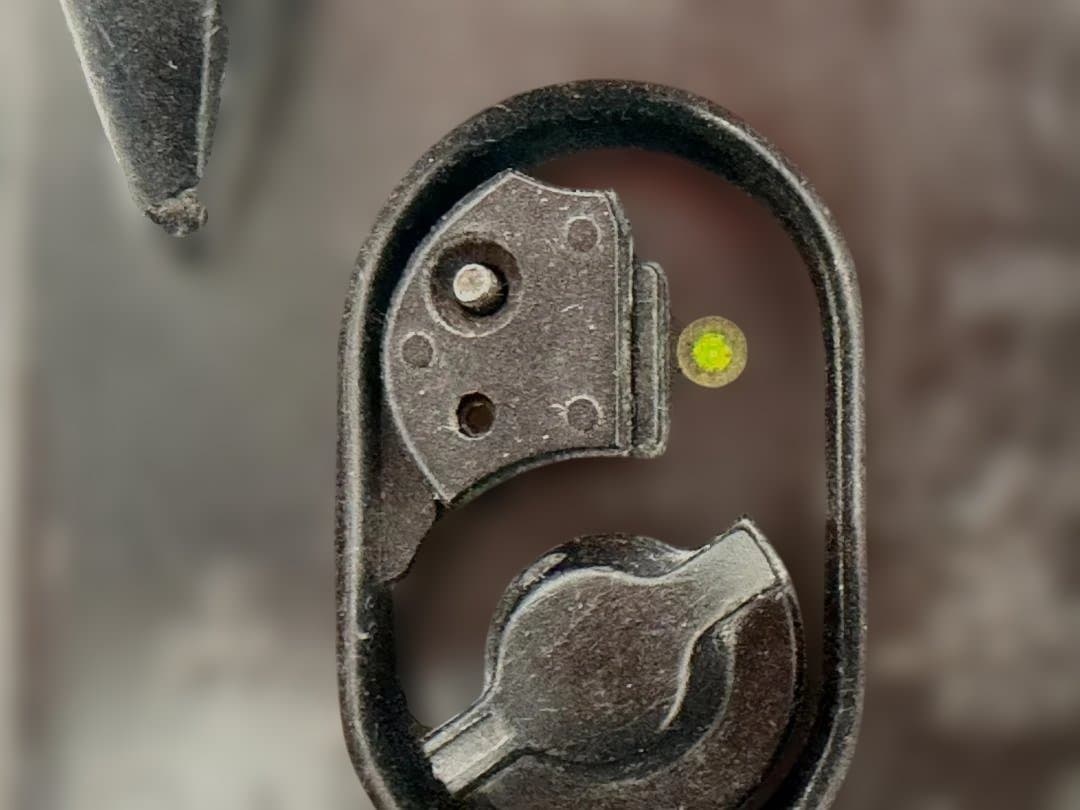 実物 Insight Technology AN/PEQ-2 放出中古完全作動品