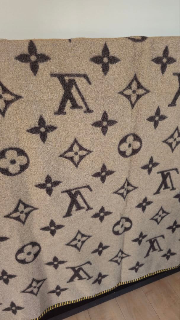 ルイ・ヴィトン リバーシブル毛 大判レア物ブランケット