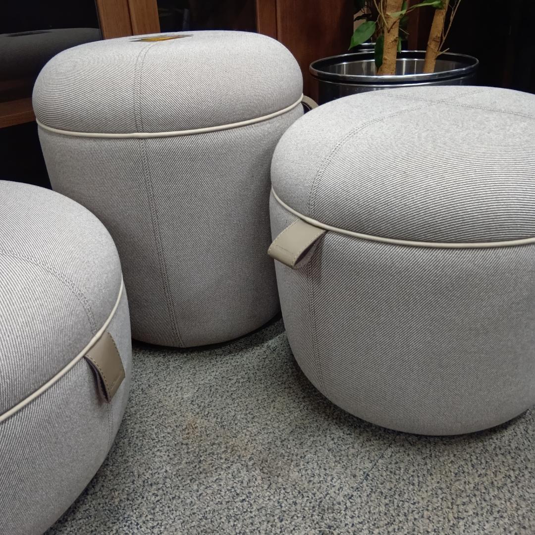 【展示品2025年製】3点セット オカムラ ライブス プーフ Pouf スツール