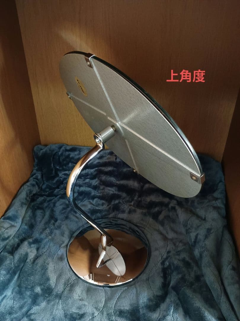 IKミラースタンド　店舗什器　化粧鏡　化粧品店