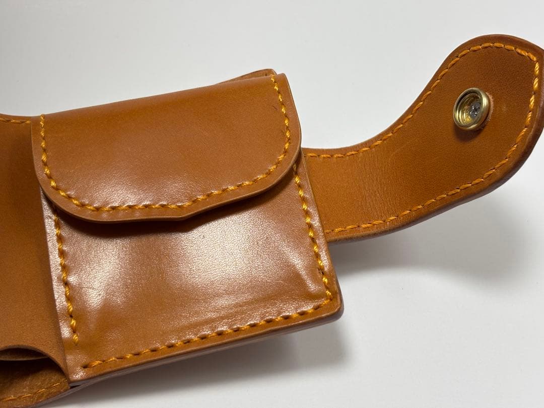 レザークラフト　二つ折り財布　カービング