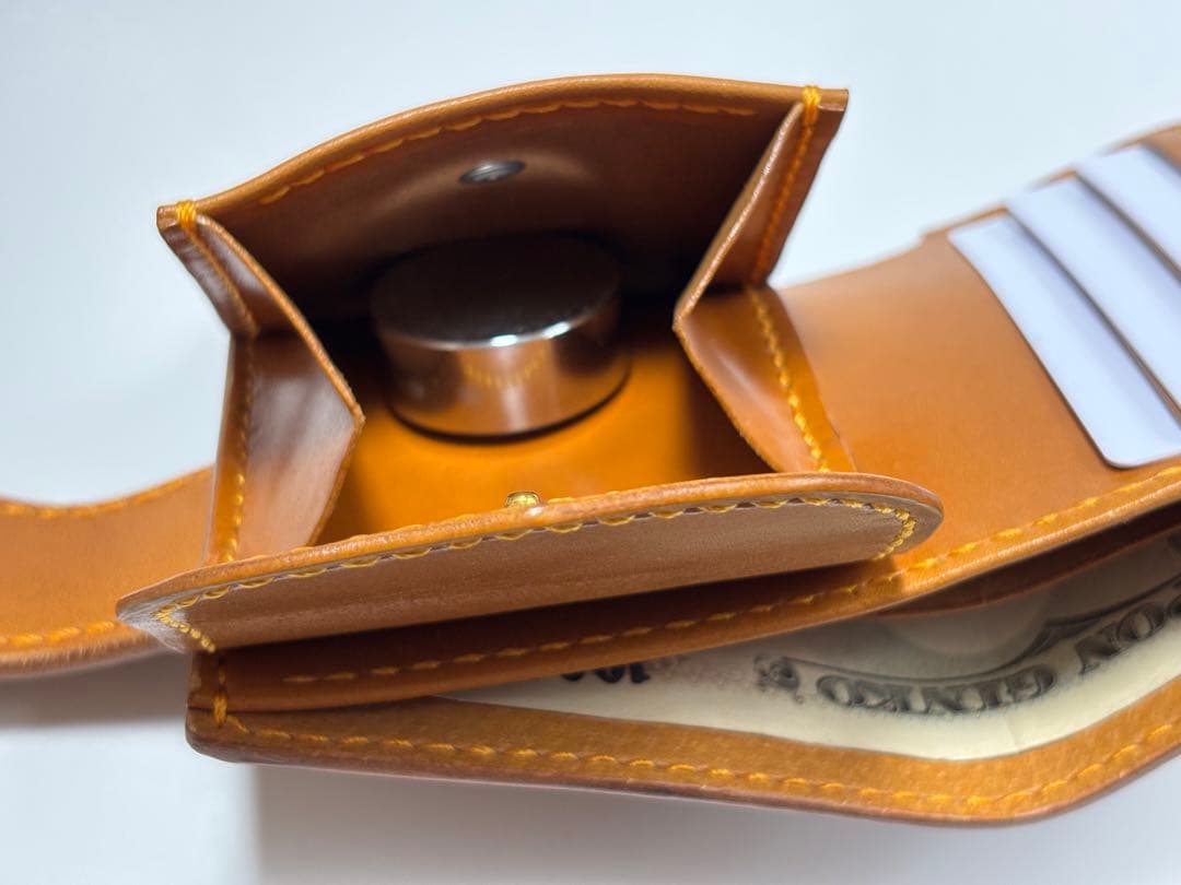 レザークラフト　二つ折り財布　カービング