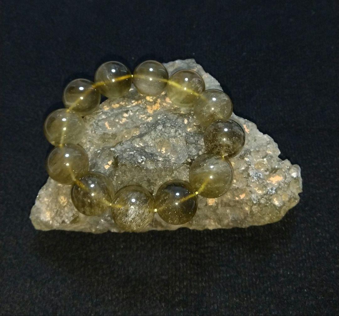 【超超超希少】超特大リビアングラス 原石　クラスター　７２０g