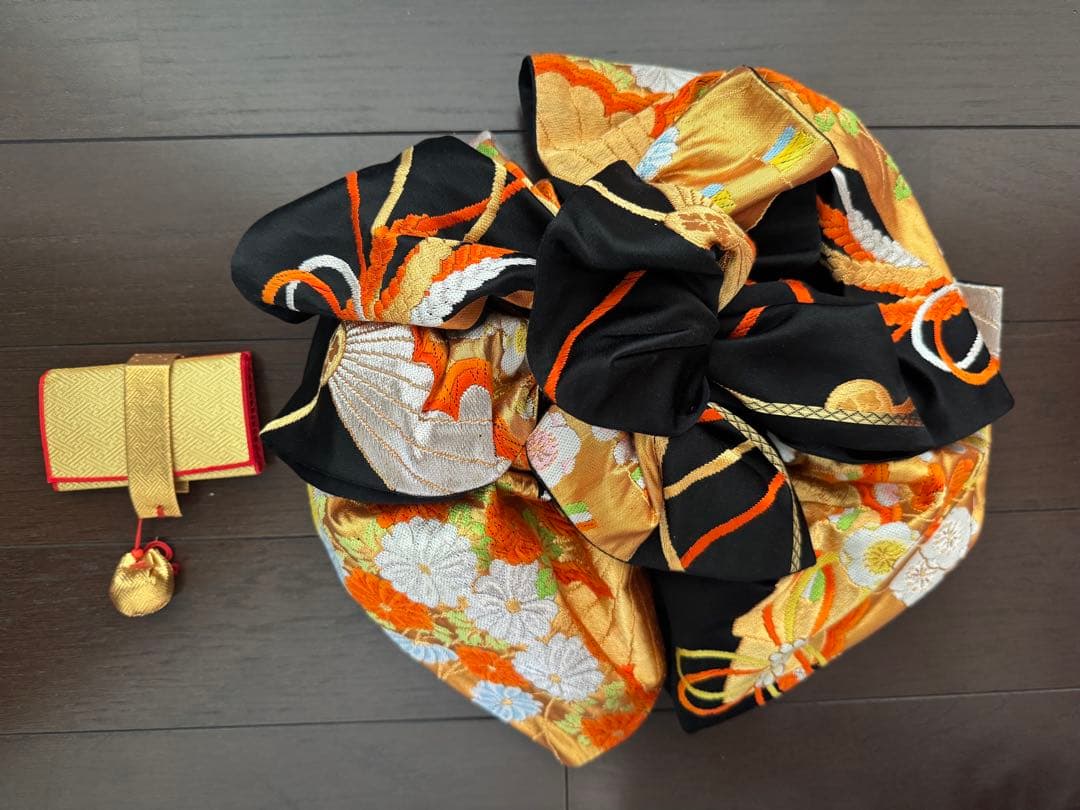 赤色花柄刺繍着物 七五三用　正絹総絞り　7歳