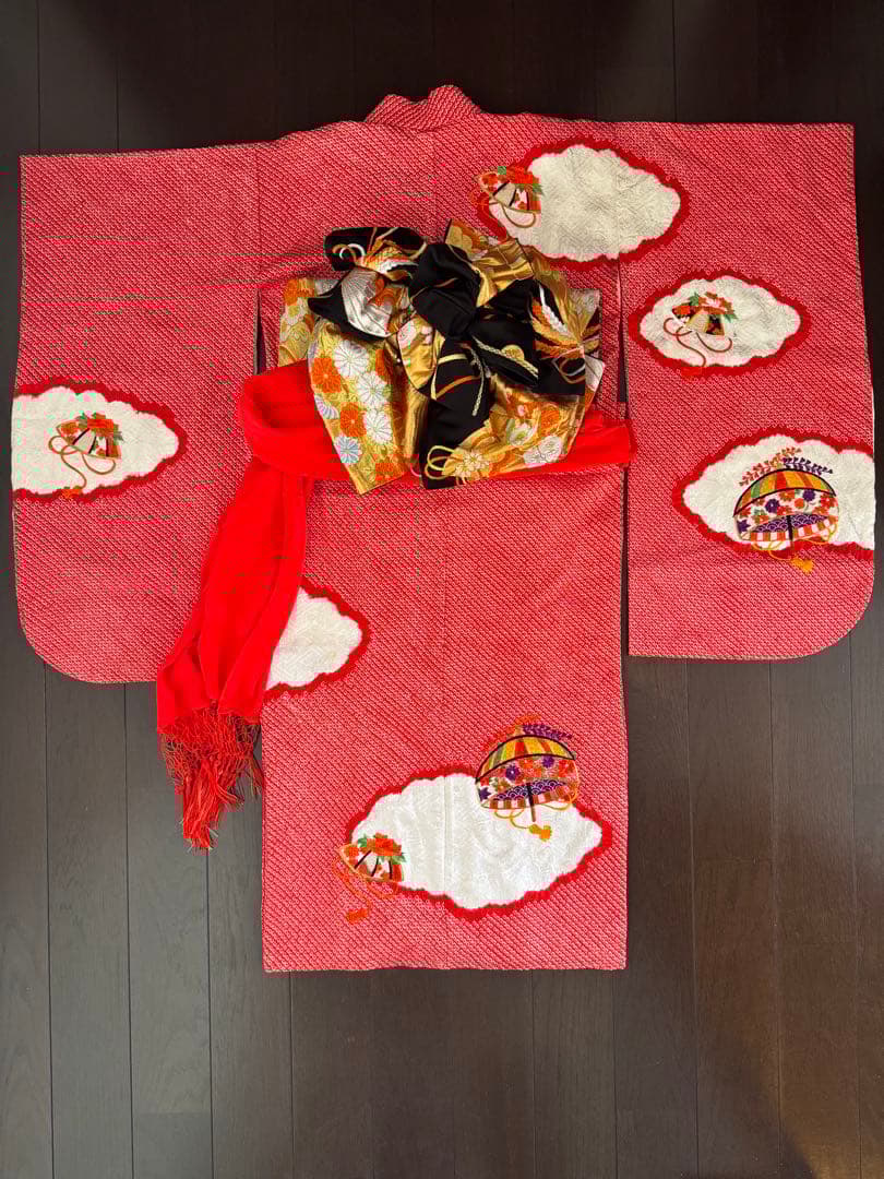 赤色花柄刺繍着物 七五三用　正絹総絞り　7歳