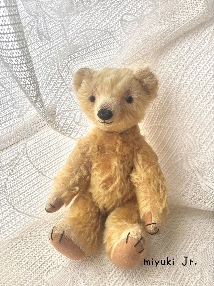 ハンドメイドベア(イギリス天然モヘア)全長25cm ＊ニット帽子付き＊