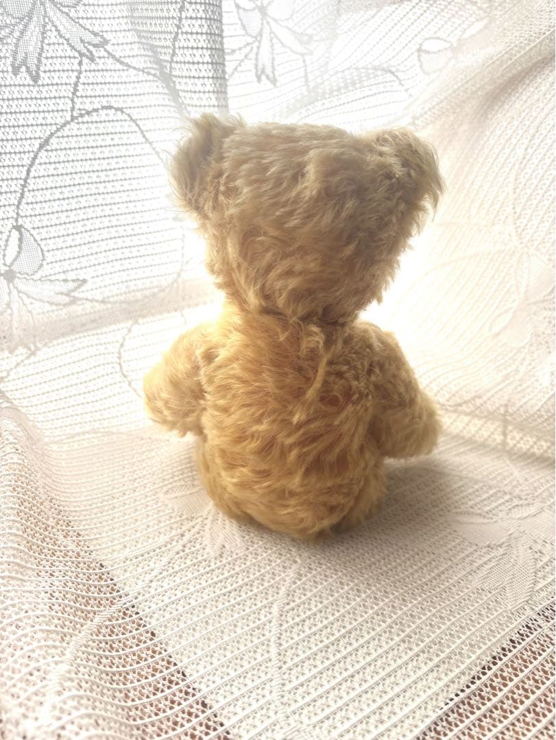 ハンドメイドベア(イギリス天然モヘア)全長25cm ＊ニット帽子付き＊